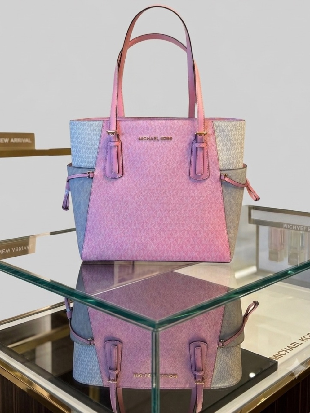 Michael Kors Voyager Large Colorblock Shoulder Tote Bag Handbag Multi Carnation